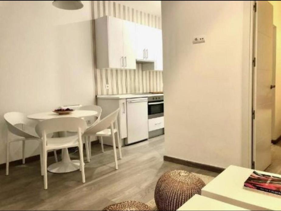 Madrid A Metros Del Retiro Apartment Exterior photo